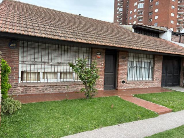 Venta de espectacular Casa 4 ambientes en Mar del Plata Villa Primera