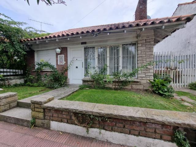 Venta de espectacular Casa 4 ambientes en Miramar