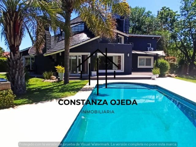 Venta de espectacular Casa 4 ambientes en Moreno