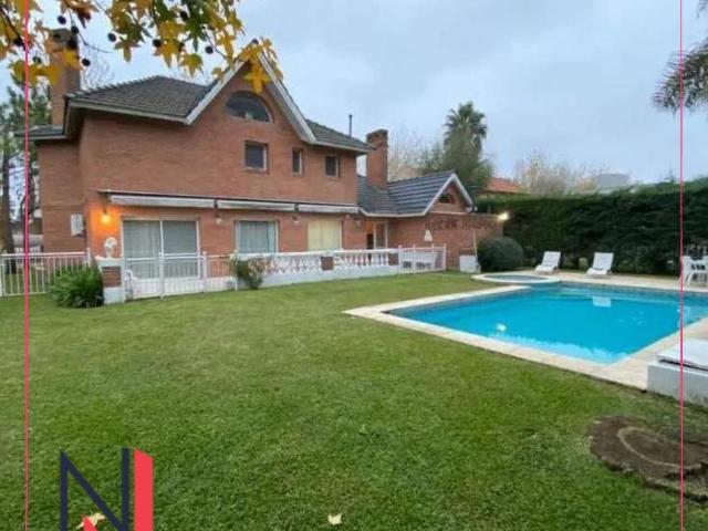 Venta de espectacular Casa 4 ambientes en Moreno