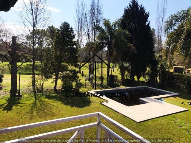 Venta de espectacular Casa 4 ambientes en Moreno
