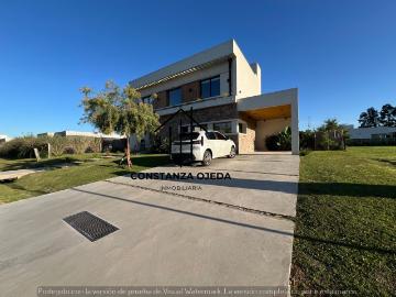 Casa en venta en Fincas de Álvarez