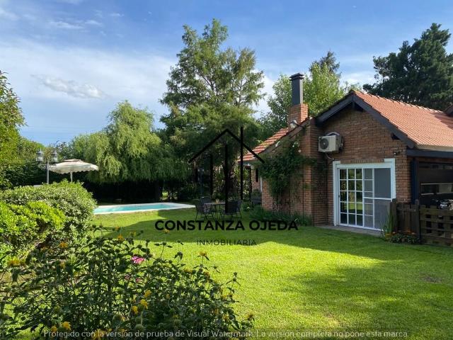 Venta de espectacular Casa 4 ambientes en Moreno