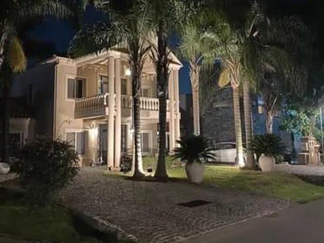 Venta de espectacular Casa 4 ambientes en Moreno Francisco Alvarez
