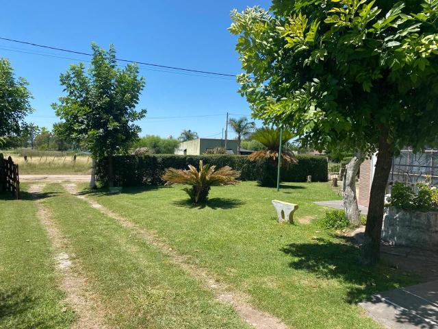 Venta de espectacular Casa 4 ambientes en Nogoyá