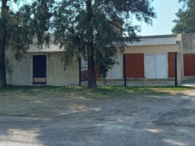 Venta de espectacular Casa 4 ambientes en Nogoyá