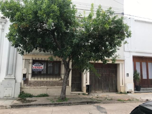 Venta de espectacular Casa 4 ambientes en Nogoyá