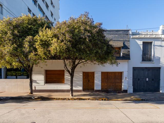 Venta de espectacular Casa 4 ambientes en Olavarría