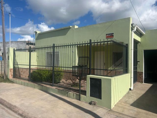 Venta de espectacular Casa 4 ambientes en Olavarría