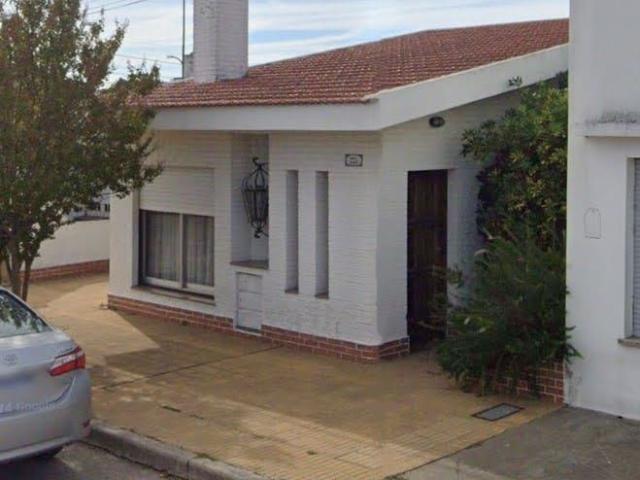 Venta de espectacular Casa 4 ambientes en Olavarría Olavarría