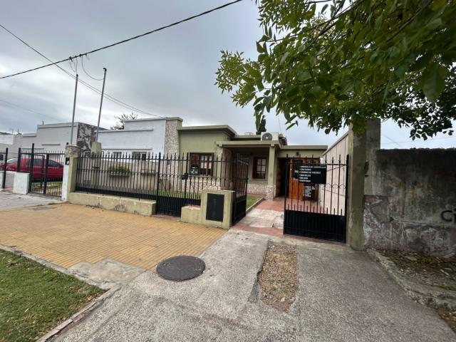 Venta de espectacular Casa 4 ambientes en Olavarría Olavarría