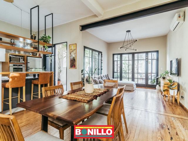 Venta de espectacular Casa 4 ambientes en Parque Chas