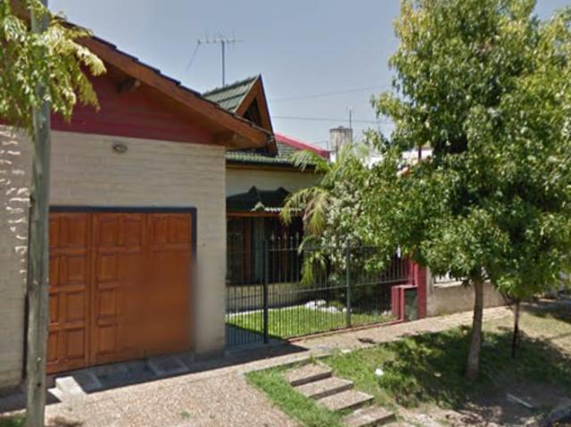 Venta de espectacular Casa 4 ambientes en Quilmes Ezpeleta