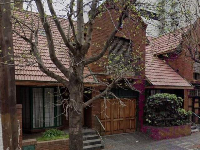 Venta de espectacular Casa 4 ambientes en Quilmes