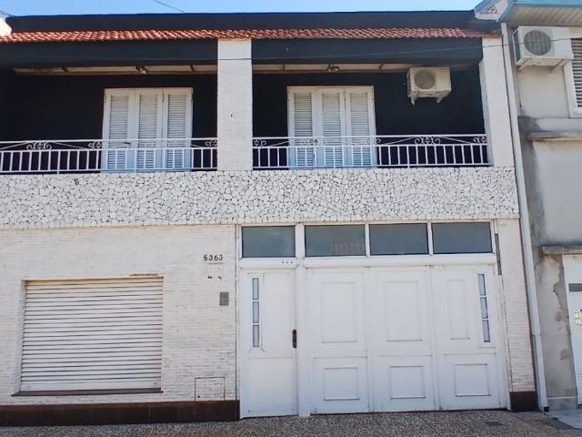 Venta de espectacular Casa 4 ambientes en Santa Fe