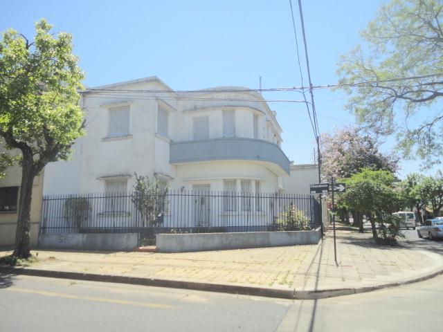 Venta de espectacular Casa 4 ambientes en Santa Fe