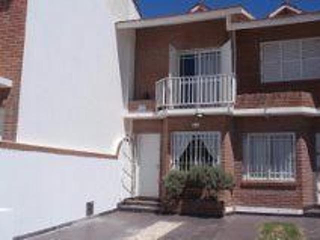 Venta de espectacular Casa 4 ambientes en San Bernardo