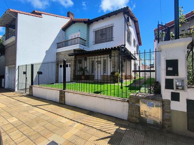 Venta de espectacular Casa 4 ambientes en San Fernando Victoria