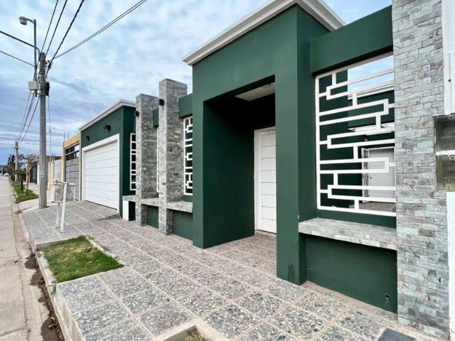 Venta de espectacular Casa 4 ambientes en San Luis