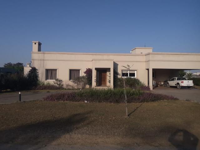 Venta de espectacular Casa 4 ambientes en San Miguel de Tucumán