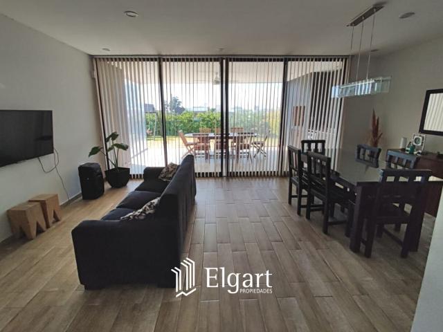 Venta de espectacular Casa 4 ambientes en San Miguel de Tucumán