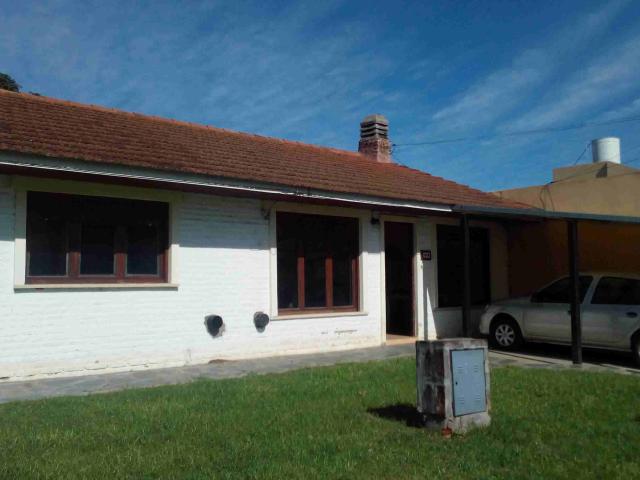 Venta de espectacular Casa 4 ambientes en San Miguel del Monte