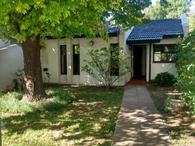 Venta de espectacular Casa 4 ambientes en San Miguel