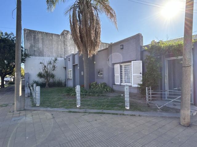Venta de espectacular Casa 4 ambientes en San Nicolás de los Arroyos