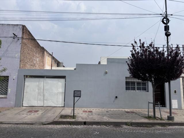 Venta de espectacular Casa 4 ambientes en San Nicolás de los Arroyos