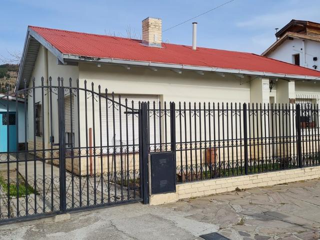 Venta de espectacular Casa 5 o mas ambientes en
