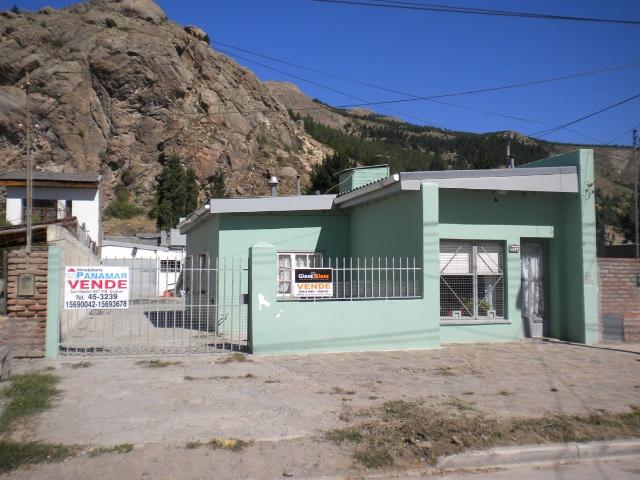 Venta de espectacular Casa 5 o mas ambientes en Esquel