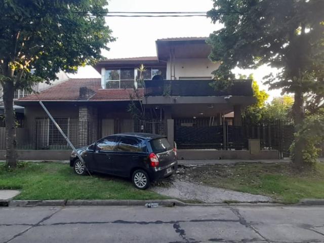 Venta de espectacular Casa 5 o mas ambientes en Tigre General Pacheco