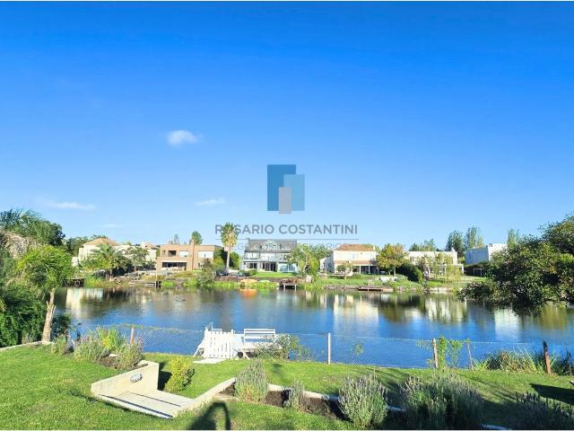 Venta de espectacular Casa 5 o mas ambientes en Tigre Nordelta