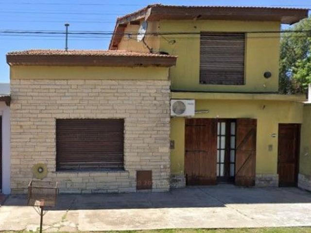 Venta de espectacular Casa 5 o mas ambientes en Trenque Lauquen Trenque Lauquen