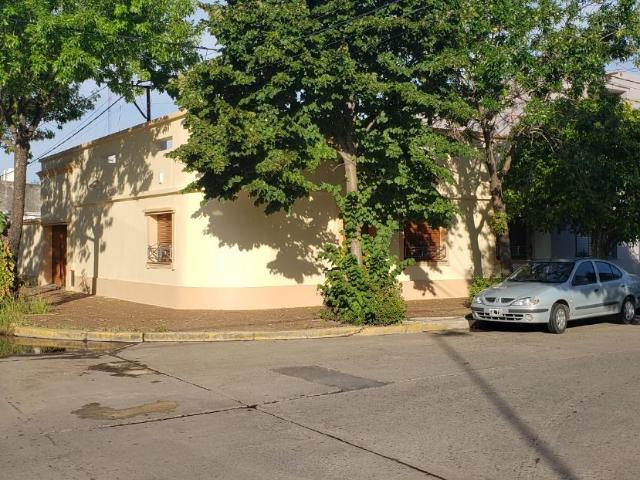 Venta de espectacular Casa 5 o mas ambientes en Villa Constitución