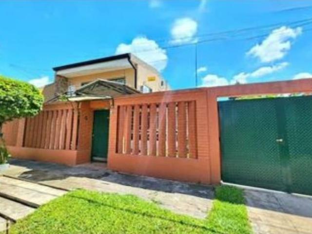 Venta de espectacular Casa 5 o mas ambientes en Yerba Buena