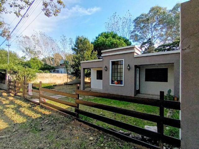 Venta de espectacular Casa 5 o mas ambientes en Aguas Verdes