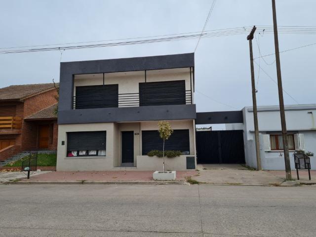 Venta de espectacular Casa 5 o mas ambientes en Balcarce