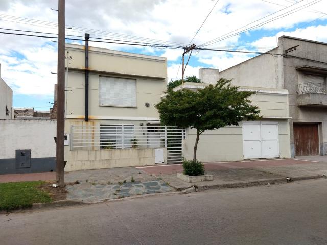 Venta de espectacular Casa 5 o mas ambientes en Balcarce