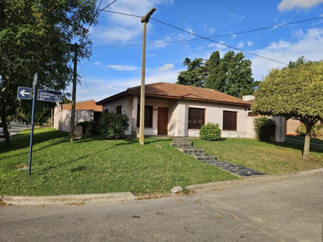 Venta de espectacular Casa 5 o mas ambientes en Balcarce