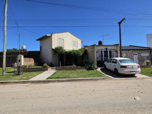 Venta de espectacular Casa 5 o mas ambientes en Balcarce