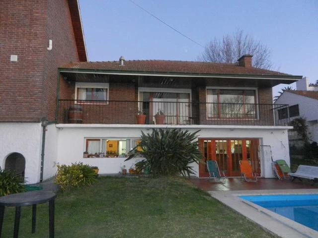 Venta de espectacular Casa 5 o mas ambientes en Balcarce Balcarce