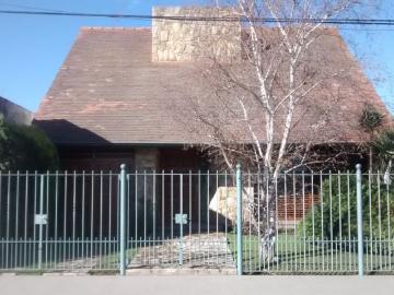 Venta de espectacular Casa 5 o mas ambientes en Balcarce Balcarce