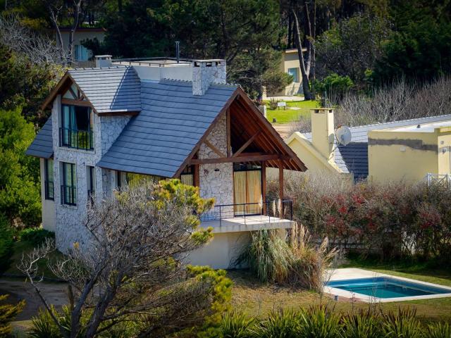 Venta de espectacular Casa 5 o mas ambientes en Cariló