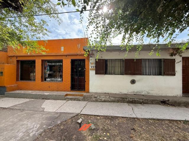 Venta de espectacular Casa 5 o mas ambientes en Chascomús Chascomús