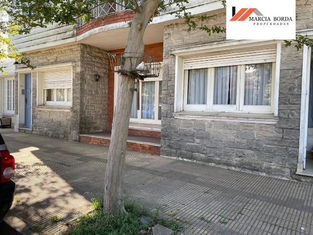 Venta de espectacular Casa 5 o mas ambientes en Chascomús Chascomús