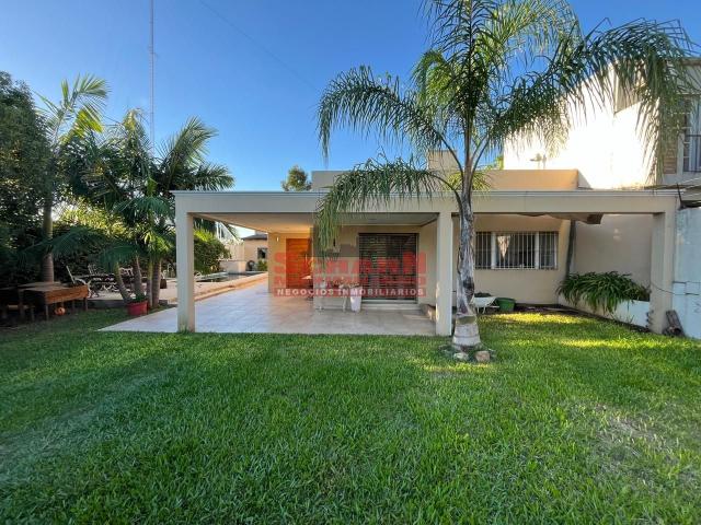 Venta de espectacular Casa 5 o mas ambientes en Concordia