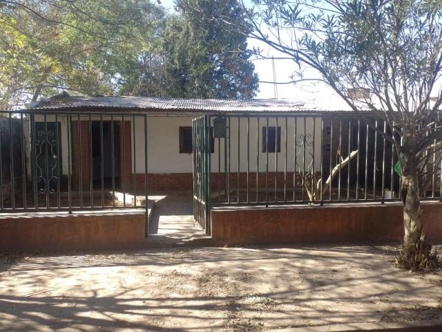 Venta de espectacular Casa 5 o mas ambientes en El Carmen
