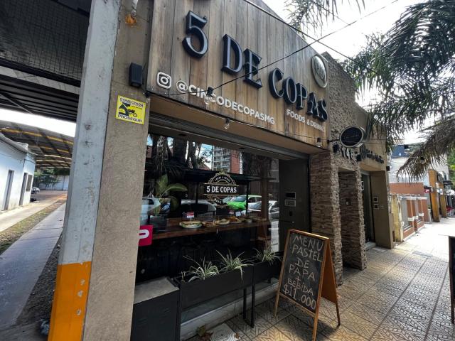 Venta de espectacular Casa 5 o mas ambientes en Esteban Echeverría Monte Grande