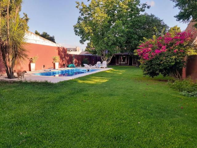 Venta de espectacular Casa 5 o mas ambientes en Esteban Echeverría Monte Grande